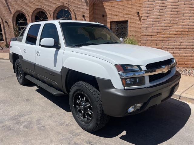 2004 Chevrolet Avalanche 1500 4dr 4WD Crew Cab SB for sale in Sierra Vista, AZ