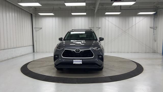 2021 Toyota Highlander XLE 2021 Toyota Highlander XLE