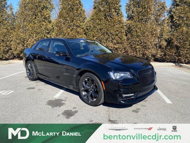 2023 Chrysler Chrysler 300 300 TOURING L RWD