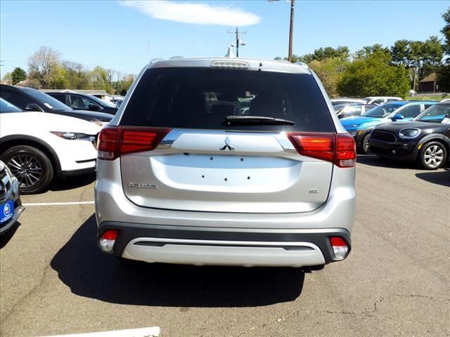 2020 Mitsubishi Outlander SE 2.4