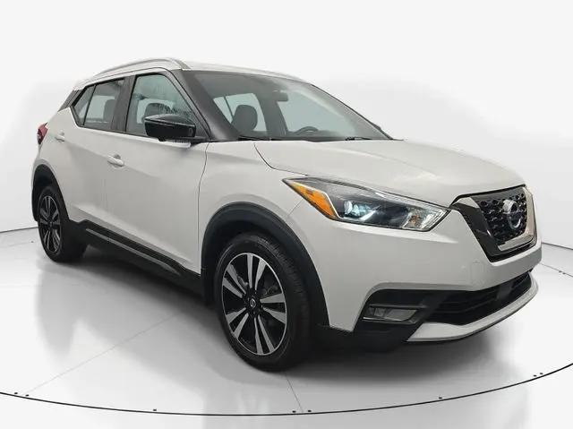 2020 Nissan Kicks SR Xtronic CVT