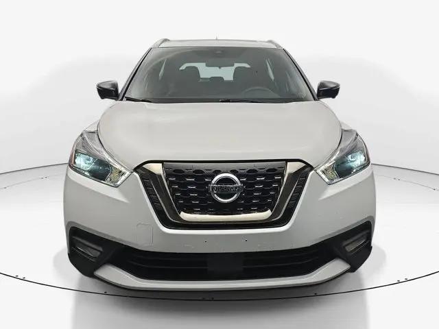 2020 Nissan Kicks SR Xtronic CVT