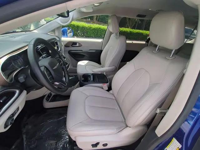 2019 Chrysler Pacifica Touring L