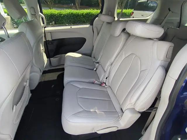 2019 Chrysler Pacifica Touring L