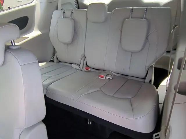 2019 Chrysler Pacifica Touring L
