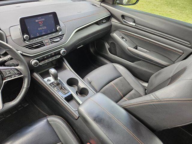2021 Nissan Altima SR FWD