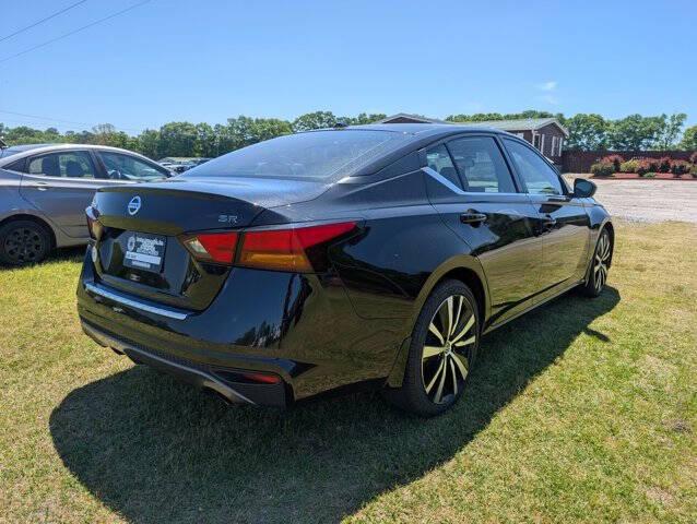 2021 Nissan Altima SR FWD