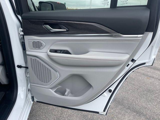 2023 Jeep Grand Cherokee Overland 4x4