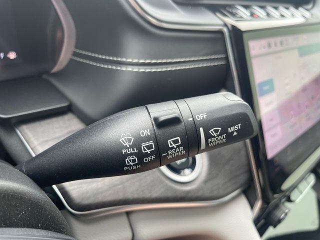 2023 Jeep Grand Cherokee Overland 4x4