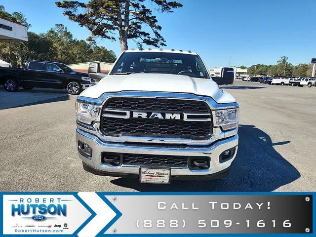 2023 RAM Ram 3500 Chassis Cab RAM 3500 TRADESMAN CHASSIS REGULAR CAB 4X4 84 CA