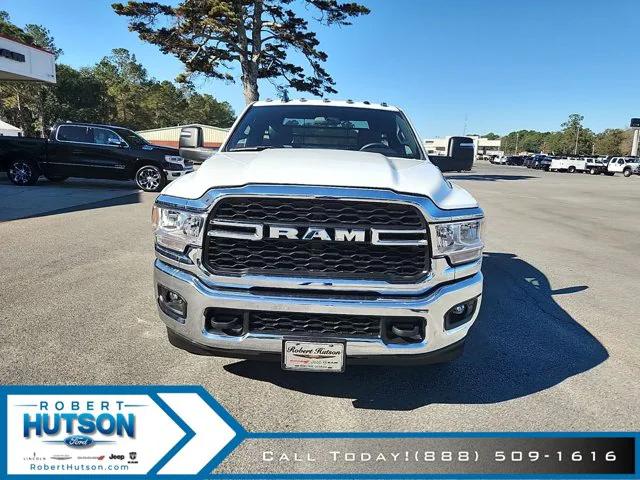 2023 RAM Ram 3500 Chassis Cab RAM 3500 TRADESMAN CHASSIS REGULAR CAB 4X4 84 CA