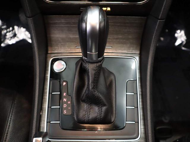 2018 Volkswagen Passat 2.0T SE