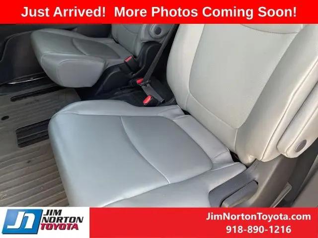 2022 Toyota Sienna XLE