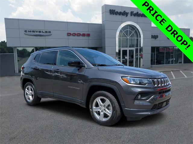 2023 Jeep Compass COMPASS LATITUDE 4X4