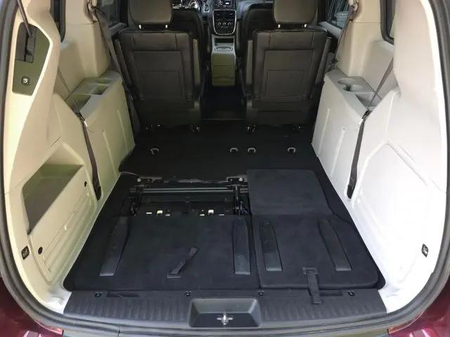 2020 Dodge Grand Caravan SXT