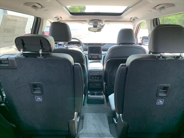 2023 Jeep Grand Cherokee GRAND CHEROKEE L LIMITED 4X4