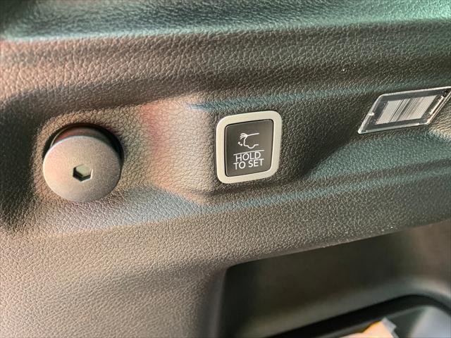 2023 Jeep Grand Cherokee GRAND CHEROKEE L LIMITED 4X4