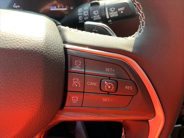 2023 Jeep Grand Cherokee GRAND CHEROKEE L LIMITED 4X4
