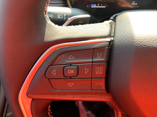 2023 Jeep Grand Cherokee GRAND CHEROKEE L LIMITED 4X4