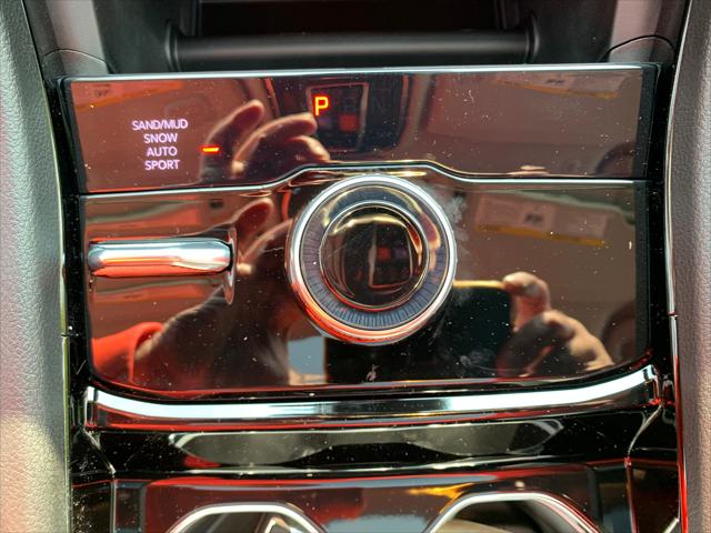 2023 Jeep Grand Cherokee GRAND CHEROKEE L LIMITED 4X4