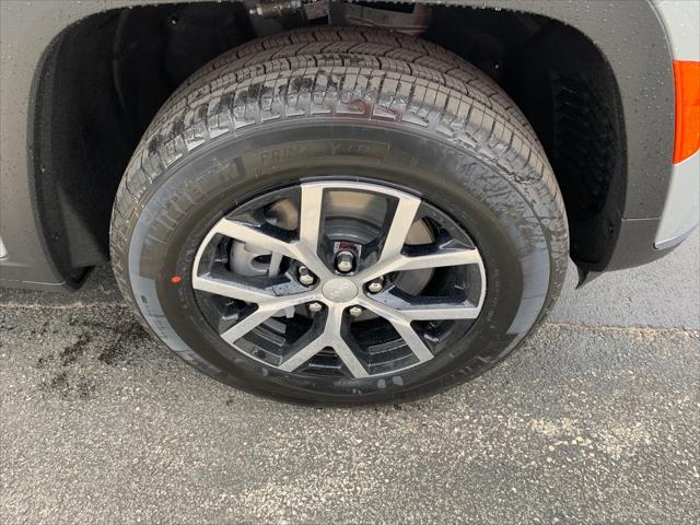 2023 Jeep Grand Cherokee GRAND CHEROKEE L LIMITED 4X4