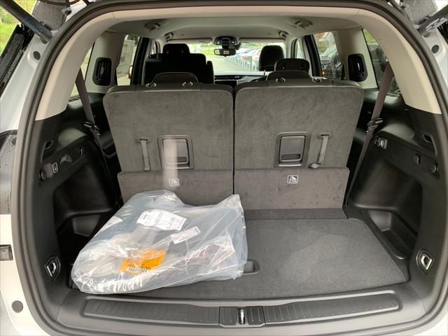 2023 Jeep Grand Cherokee GRAND CHEROKEE L LIMITED 4X4