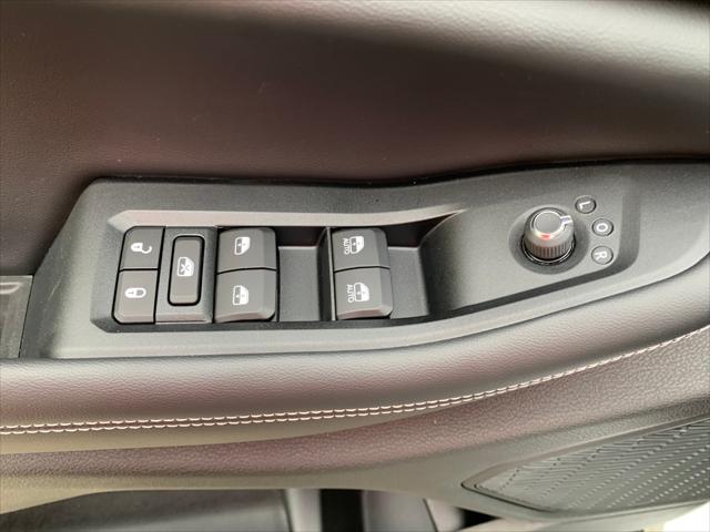 2023 Jeep Grand Cherokee GRAND CHEROKEE L LIMITED 4X4