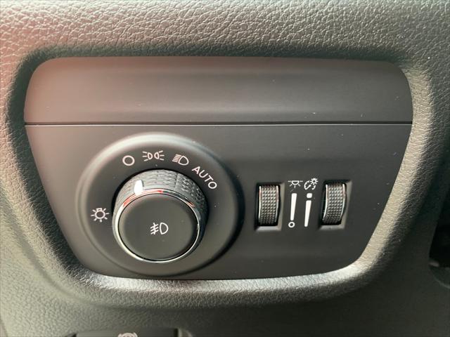 2023 Jeep Grand Cherokee GRAND CHEROKEE L LIMITED 4X4