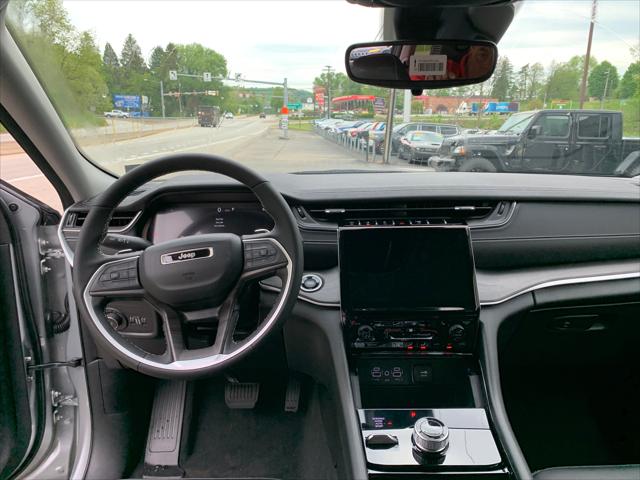 2023 Jeep Grand Cherokee GRAND CHEROKEE L LIMITED 4X4