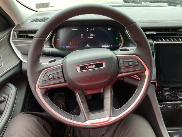 2023 Jeep Grand Cherokee GRAND CHEROKEE L LIMITED 4X4
