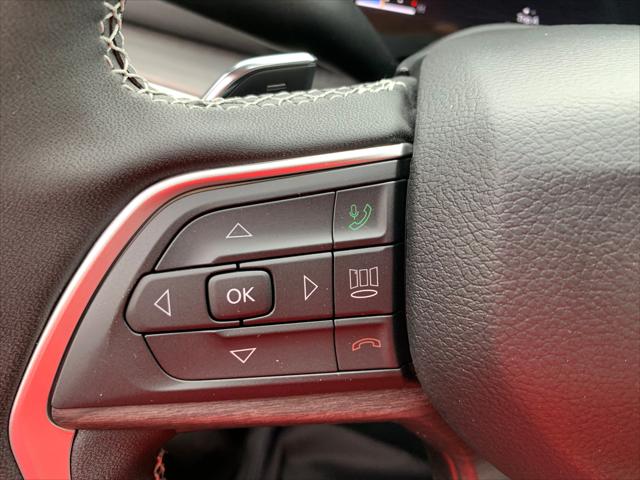 2023 Jeep Grand Cherokee GRAND CHEROKEE L LIMITED 4X4