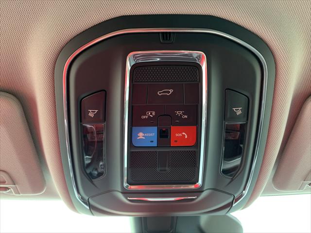 2023 Jeep Grand Cherokee GRAND CHEROKEE L LIMITED 4X4
