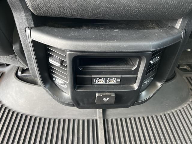 2020 RAM 1500 Laramie Crew Cab 4x4 64 Box