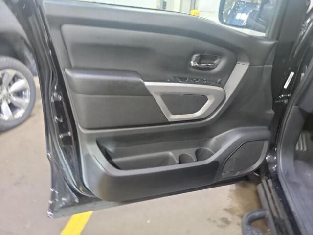 2021 Nissan Titan Crew Cab SV 4x4