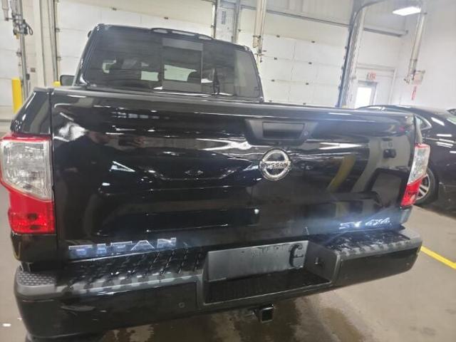 2021 Nissan Titan Crew Cab SV 4x4