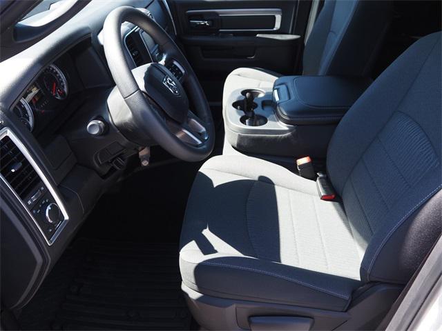 2023 RAM Ram 1500 Classic RAM 1500 CLASSIC WARLOCK QUAD CAB 4X4 64 BOX