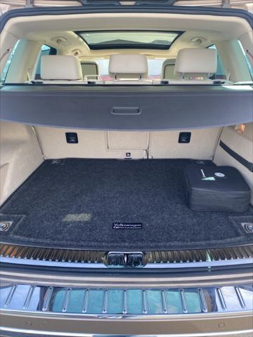 2016 Volkswagen Touareg VR6 Lux