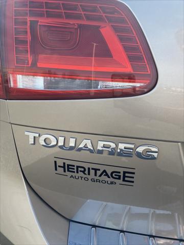 2016 Volkswagen Touareg VR6 Lux