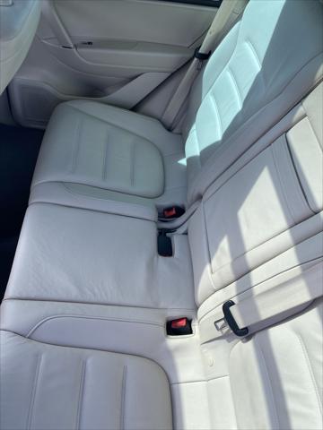 2016 Volkswagen Touareg VR6 Lux