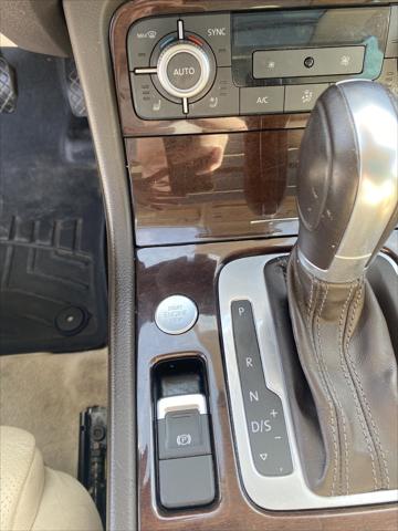 2016 Volkswagen Touareg VR6 Lux