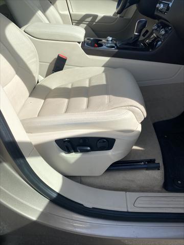 2016 Volkswagen Touareg VR6 Lux