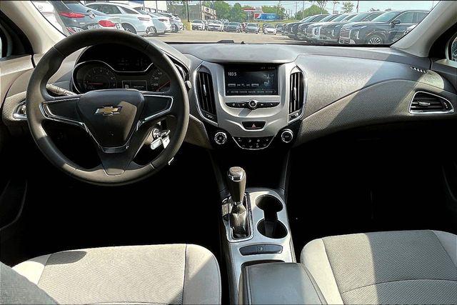 Used 2017 Chevrolet Cruze For Sale in Olive Branch, MS