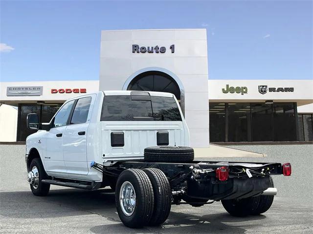 2023 RAM Ram 3500 Chassis Cab RAM 3500 SLT CREW CAB CHASSIS 4X4 60 CA