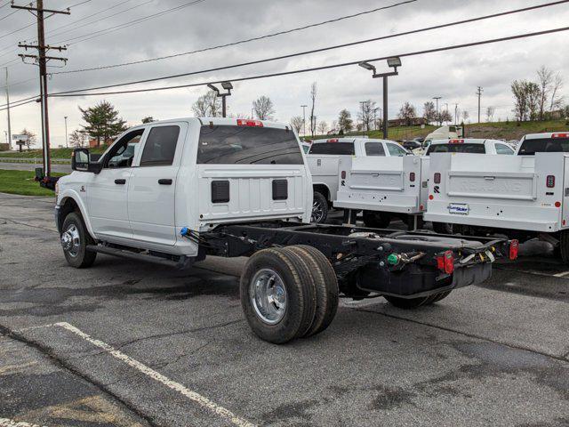 2023 RAM Ram 3500 Chassis Cab RAM 3500 TRADESMAN CREW CAB CHASSIS 4X4 60 CA