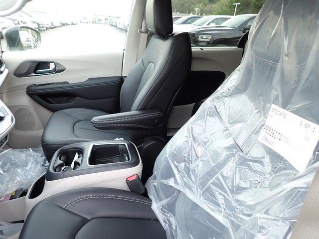 2023 Chrysler Pacifica PACIFICA TOURING L