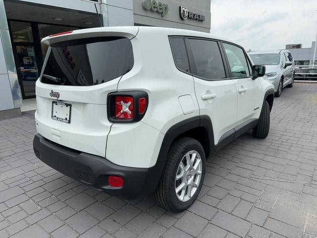 2023 Jeep Renegade RENEGADE LATITUDE 4X4