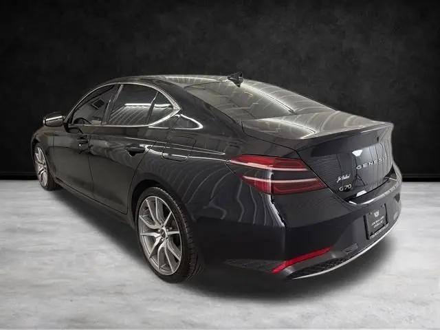 2023 Genesis G70 2.0T RWD