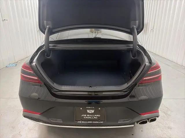 2023 Genesis G70 2.0T RWD