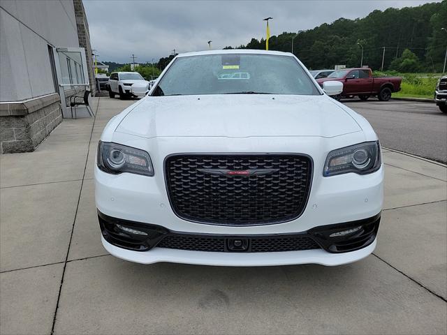 2023 Chrysler Chrysler 300 300S V8