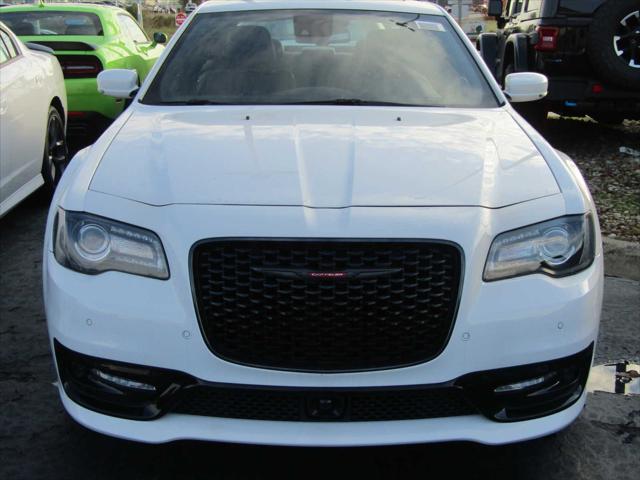 2023 Chrysler Chrysler 300 300S V8